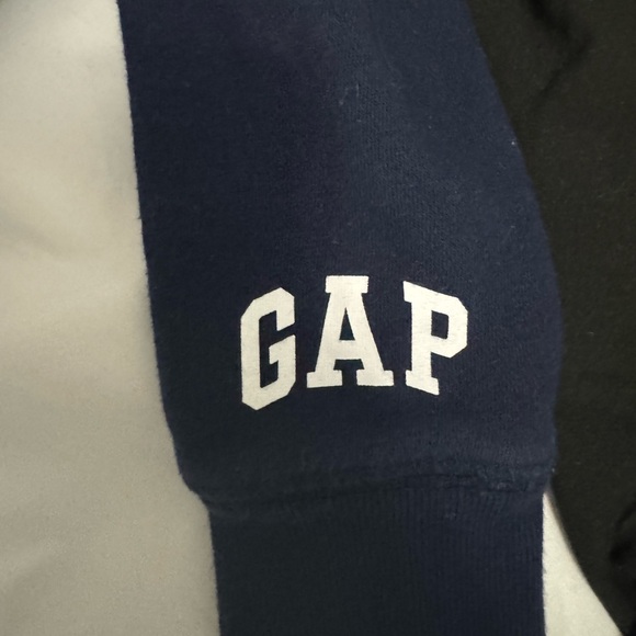 Mickey mouse hoodie - Picture 2 of 5